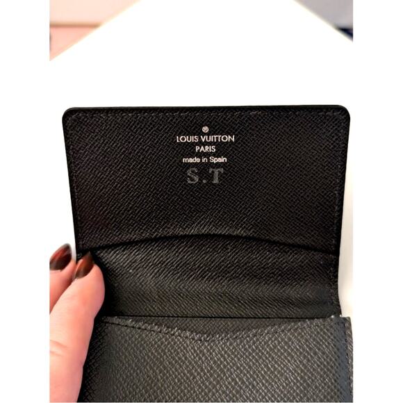 Louis Vuitton Taiga Envelope Card de Visite Case Noir Black Leather